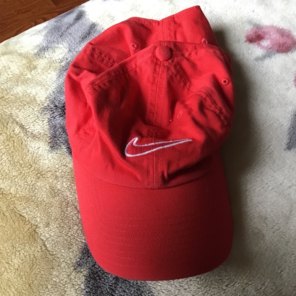NIKE BASEBALL CAP